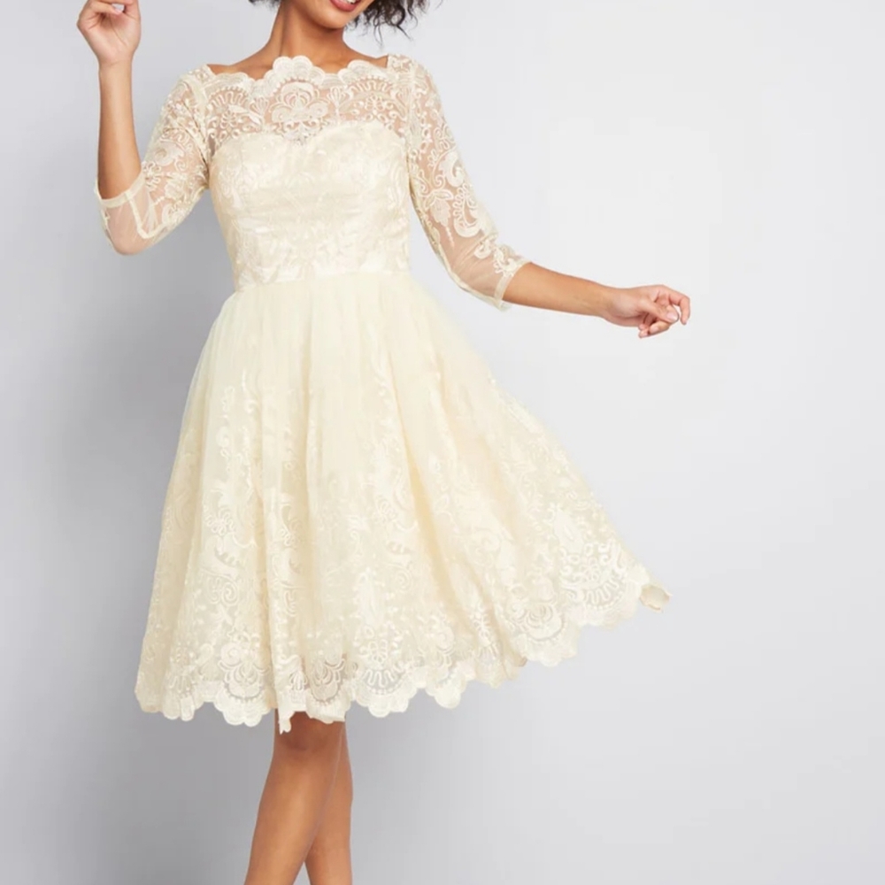 Chi Chi London wedding dress